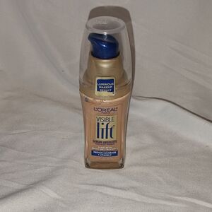 L’Oréal visible lift foundation 151